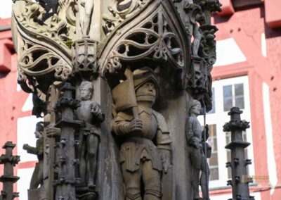 Ein Bummel durch Bad Urach 36 Marktbrunnen Bad Urach 0502