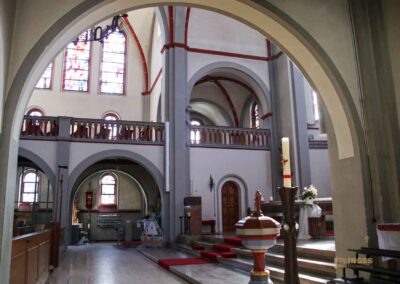 Die St. Laurentiuskirche in Waldstetten 18 Innenansicht St. Laurentiuskirche Waldstetten 0204