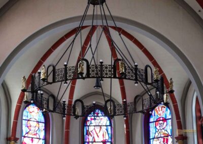 Die St. Laurentiuskirche in Waldstetten 40 Kronleuchter St. Laurentius Waldstetten 0127