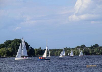 An der Außenalster in Hamburg 10 Boote auf der Außenalster Hamburg 0438