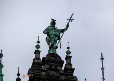 Das Hamburger Rathaus - außen 31 Schutzpatrone und Heilige am Hamburger Rathaus 6568