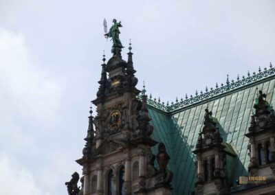 Das Hamburger Rathaus - außen 35 Schutzpatrone und Heilige am Hamburger Rathaus 6639