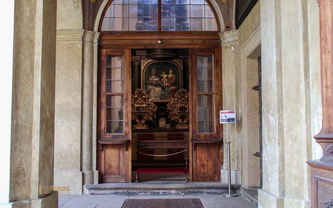 Die Kreuzgang-Kapellen im Prager Loreto (Pražská Loreta)