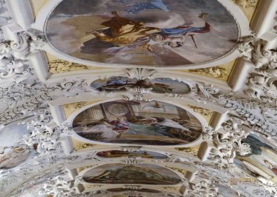 Im Kloster Strahov (Strahovský klášter) in Prag 40 deckenfresken theologischer saal blibliothek kloster strahov 0360