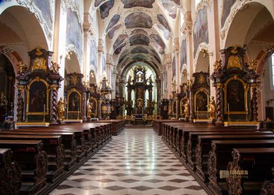 Im Kloster Strahov (Strahovský klášter) in Prag 105 innenansicht basilika mariae himmelfahrt kloster strahov prag 0462