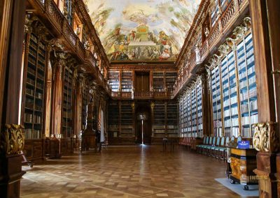 Im Kloster Strahov (Strahovský klášter) in Prag 37 philosophischer saal bibliothek kloster strahov prag 0231