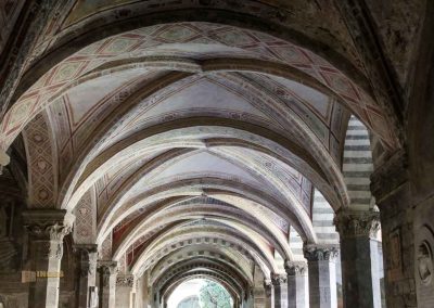 Die Kreuzgänge von Santa Maria Novella in Florenz 21 gewoelbe kreuzgang der toten santa maria novella florenz 2868
