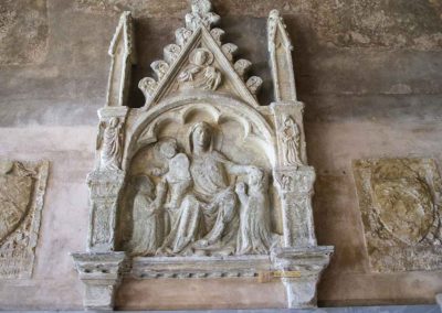 Die Kreuzgänge von Santa Maria Novella in Florenz 11 grabplatten kreuzgang der toten santa maria novella florenz 2931