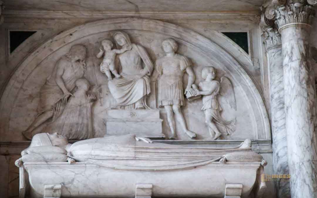 Die Dogengräber in der Basilika San Zanipolo in Venedig