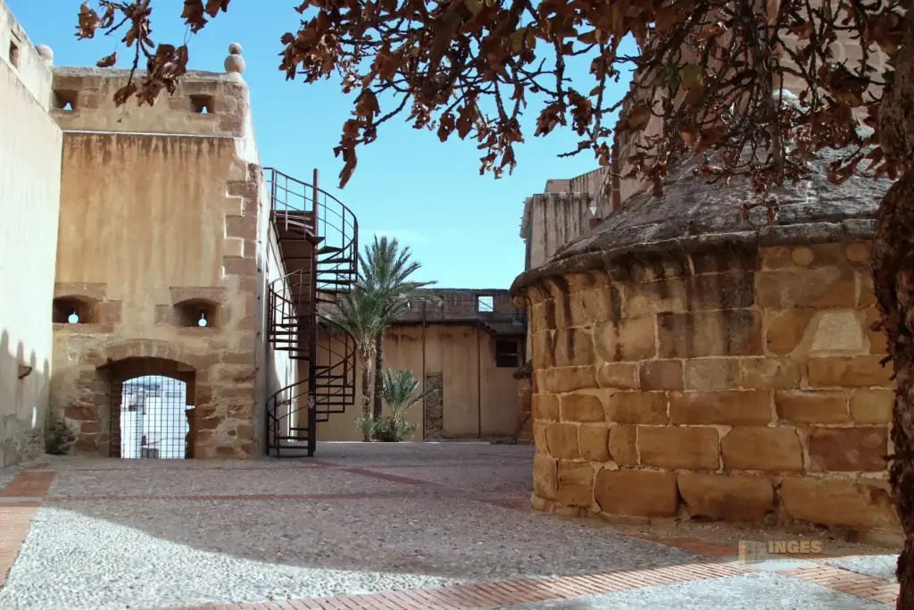 castillo cuevas del amanzora andalusien 2411 1
